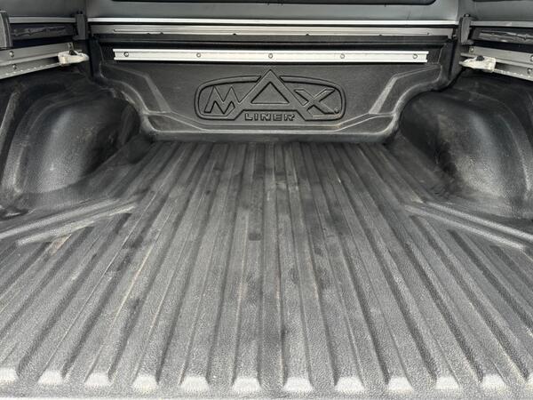 Nissan Navara 2.3 dCi Tekna Auto 4WD Euro 6 4dr