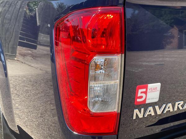 Nissan Navara 2.3 dCi Tekna 4WD Euro 6 (s/s) 4dr