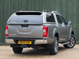 Nissan Navara 2.3 dCi Tekna Auto 4WD Euro 6 4dr at 26th