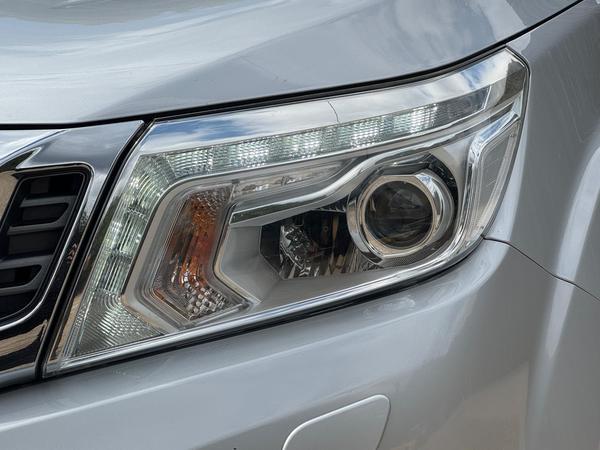 Nissan Navara 2.3 dCi Tekna Auto 4WD Euro 6 4dr