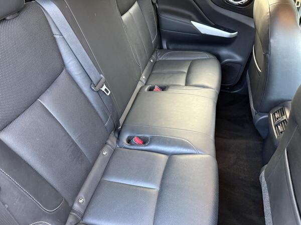 Nissan Navara 2.3 dCi Tekna Auto 4WD Euro 6 4dr