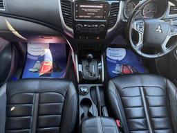 Mitsubishi L200 2.4 DI-D DC Barbarian Auto 4WD Euro 6 4dr at 7th