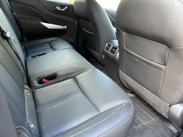 Nissan Navara 2.3 dCi Tekna Auto 4WD Euro 6 4dr