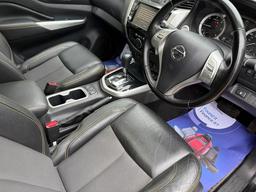 Nissan Navara 2.3 dCi N-Guard Auto 4WD Euro 6 4dr at 4th