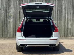 Volvo XC60 2.0 D4 R-Design AWD Euro 6 (s/s) 5dr at 52th
