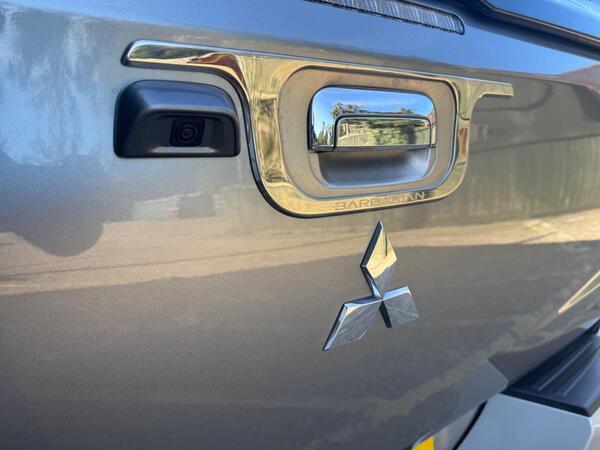 Mitsubishi L200 2.4 DI-D DC Barbarian Auto 4WD Euro 6 4dr