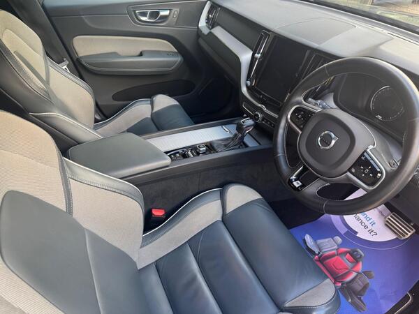 Volvo XC60 2.0 T5 R-Design Auto AWD Euro 6 (s/s) 5dr