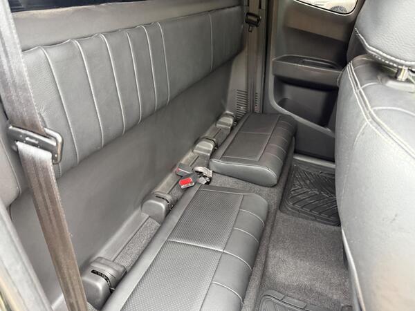 Isuzu D-Max 1.9 TD Yukon 4WD Euro 6 2dr