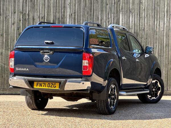 Nissan Navara 2.3 dCi Tekna Auto 4WD Euro 6 4dr