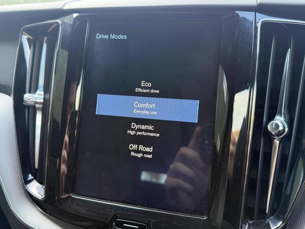 Volvo XC60 2.0 D4 R-Design Auto Euro 6 (s/s) 5dr