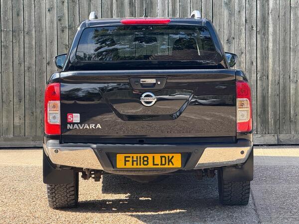 Nissan Navara 2.3 dCi Tekna Auto 4WD Euro 6 4dr