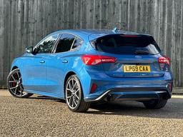 Ford Focus 2.3T EcoBoost ST Euro 6 (s/s) 5dr at 9th
