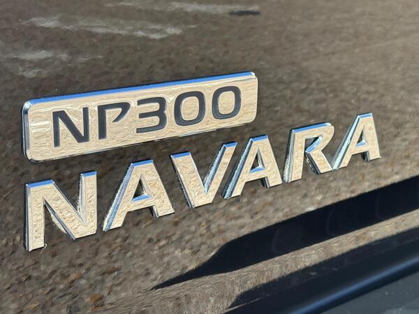 Nissan Navara 2.3 dCi Tekna 4WD Euro 5 4dr