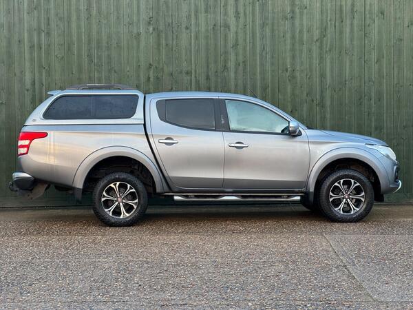 Fiat Fullback 2.4D LX Auto 4WD Euro 6 4dr (Euro 6)