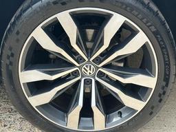 Volkswagen Tiguan 2.0 TDI R-Line DSG 4Motion Euro 6 (s/s) 5dr at 37th