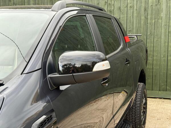 Ford Ranger 2.0 EcoBlue Thunder Pickup Double Cab 4dr Diesel Auto 4WD Euro 6 (s/s) (213 ps)