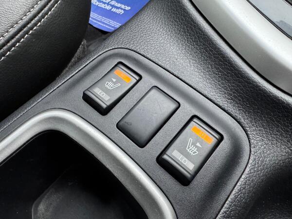 Nissan Navara 2.3 dCi Tekna Auto 4WD Euro 6 4dr