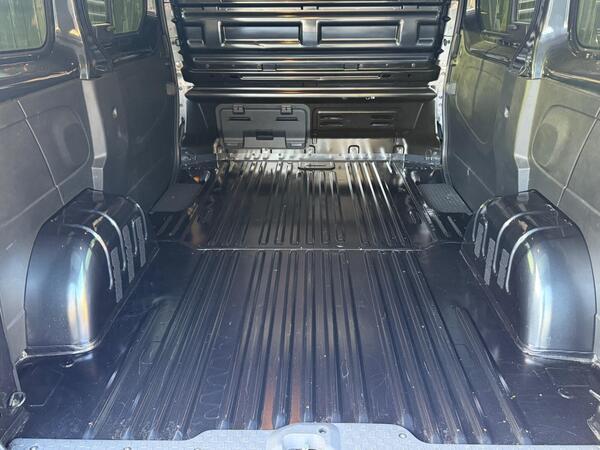 Renault Trafic 2.0 dCi ENERGY 28 Black Edition EDC SWB Standard Roof Euro 6 (s/s) 5dr