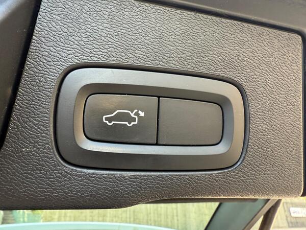 Volvo XC60 2.0 T5 Momentum Auto AWD Euro 6 (s/s) 5dr