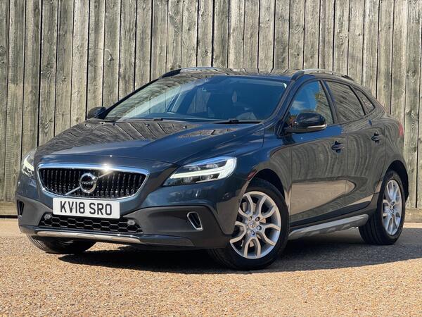 Volvo V40 Cross Country 1.5 T3 Pro Auto Euro 6 (s/s) 5dr
