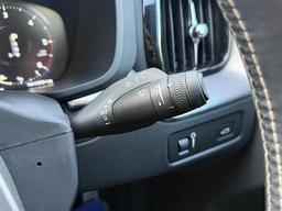 Volvo XC60 2.0 D4 R-Design Auto Euro 6 (s/s) 5dr at 31th