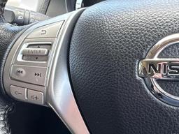 Nissan Navara 2.3 dCi Tekna Auto 4WD Euro 6 4dr at 27th