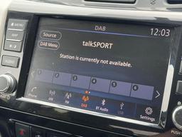 Nissan Navara 2.3 dCi N-Guard Auto 4WD Euro 6 4dr at 13th