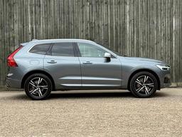 Volvo XC60 2.0 T5 R-Design Auto AWD Euro 6 (s/s) 5dr at 21th