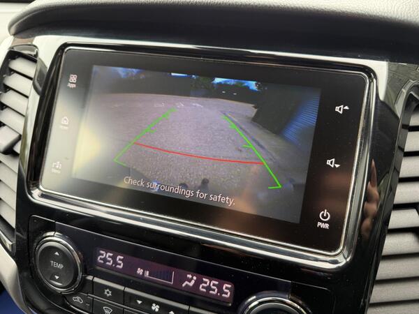 Mitsubishi L200 2.4 DI-D DC Warrior Auto 4WD Euro 6 4dr