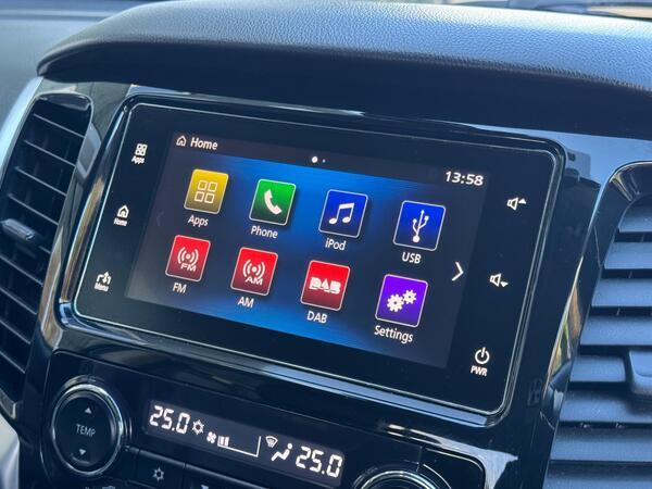 Mitsubishi L200 2.4 DI-D DC Barbarian Auto 4WD Euro 6 4dr