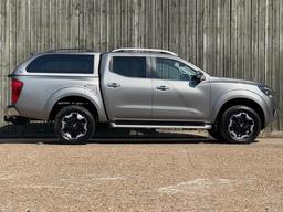 Nissan Navara 2.3 dCi Tekna Auto 4WD Euro 6 4dr at 23th