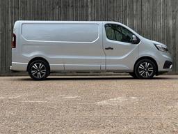 Renault Trafic 2.0 dCi Blue 30 Extra Sport LWB Euro 6 (s/s) 5dr at 23th