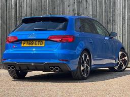 Audi S3 2.0 TFSI Black Edition Sportback S Tronic quattro Euro 6 (s/s) 5dr at 3th