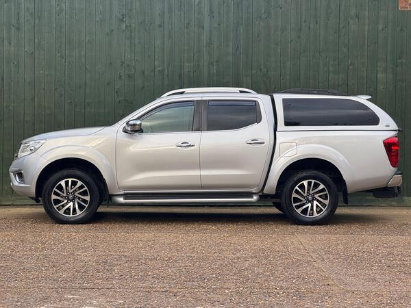 Nissan Navara 2.3 dCi Tekna Auto 4WD Euro 6 4dr