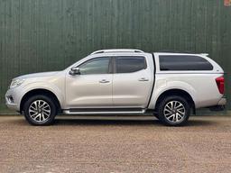 Nissan Navara 2.3 dCi Tekna Auto 4WD Euro 6 4dr at 6th