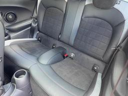 MINI Hatch 2.0 Cooper S Sport Steptronic Euro 6 (s/s) 3dr at 51th