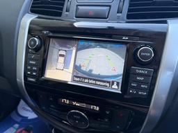 Nissan Navara 2.3 dCi Tekna Auto 4WD Euro 6 4dr at 8th