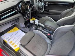 MINI Hatch 2.0 Cooper S Sport Steptronic Euro 6 (s/s) 3dr at 9th
