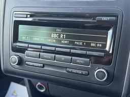 Volkswagen Touran 1.6 TDI SE Euro 5 5dr at 16th