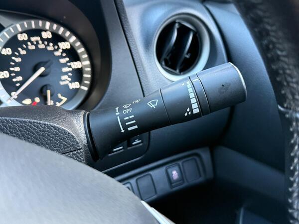 Nissan Navara 2.3 dCi N-Guard Auto 4WD Euro 6 4dr