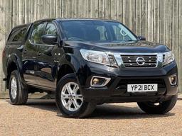Nissan Navara 2.3 dCi Acenta 4WD Euro 6 (s/s) 4dr at 0th