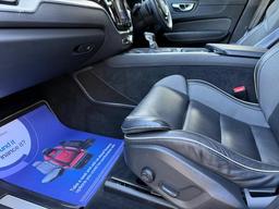 Volvo XC60 2.0 D4 R-Design Auto Euro 6 (s/s) 5dr at 50th