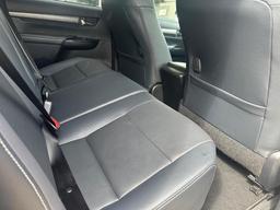 Toyota Hilux 2.8 D-4D Invincible X 4WD Euro 6 (s/s) 4dr at 32th