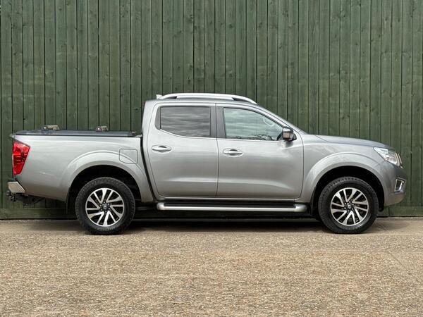 Nissan Navara 2.3 dCi Tekna Auto 4WD Euro 6 4dr