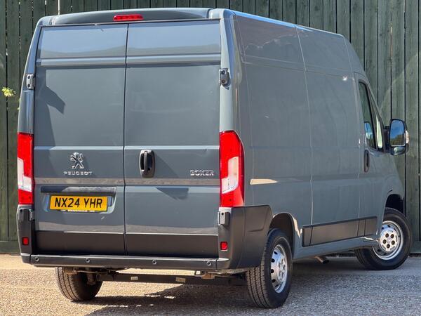 Peugeot Boxer 2.2 BlueHDi 335 Professional Premium + L2 H2 Euro 6 (s/s) 5dr
