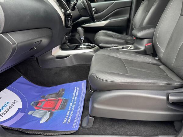 Nissan Navara 2.3 dCi Tekna Auto 4WD Euro 6 4dr