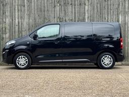 Vauxhall Vivaro 1.5 Turbo D 2700 Sportive L1 H1 Euro 6 (s/s) 5dr at 11th