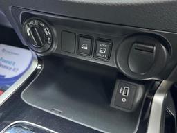 Nissan Navara 2.3 dCi Tekna Auto 4WD Euro 6 4dr at 15th