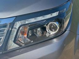 Nissan Navara 2.3 dCi Tekna 4WD Euro 6 (s/s) 4dr at 36th