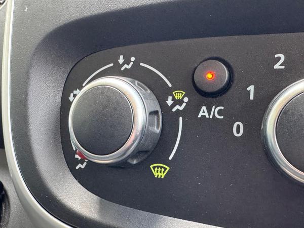 Renault Trafic 2.0 dCi ENERGY 28 Sport SWB Standard Roof Euro 6 (s/s) 5dr